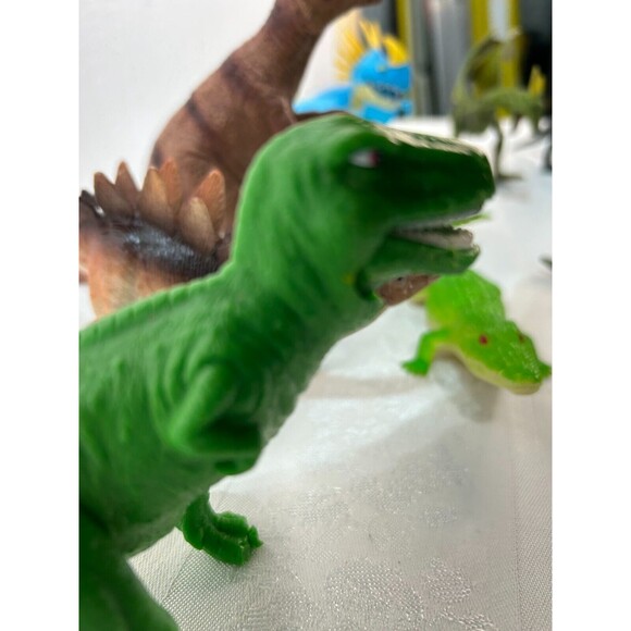 12 pc Mixed Brands Dinosaur Dragons Prehistoric Plastic Toy Lot - Picture 6 of 9